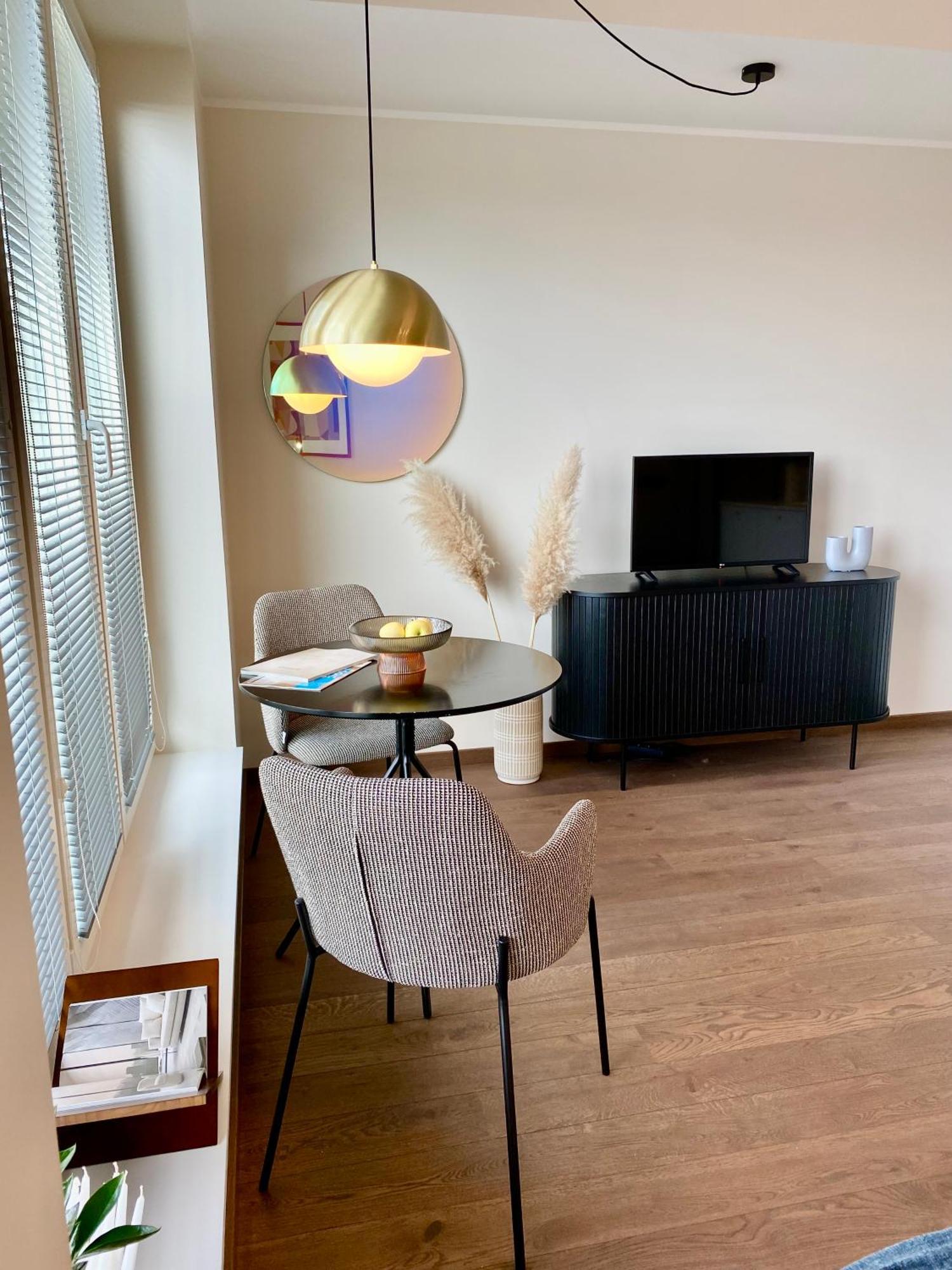 Elegance Apartment - City Centre Free Parking Tallinn Kültér fotó